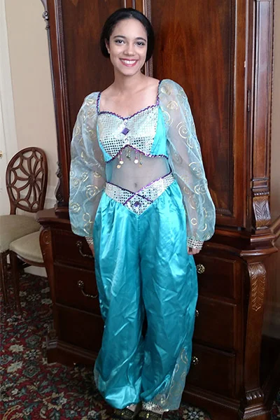 Princess Jasmine costume character